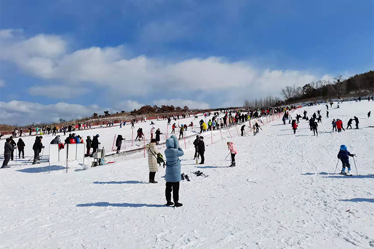 龙尾坡必捷滑雪场